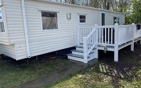 Tattershall Lakes - The Bute View - 6 Berth Caravan With Hot Tub